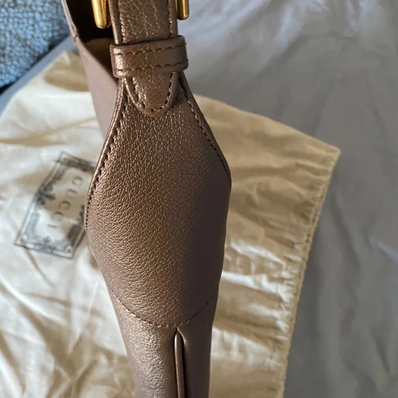 Gucci Aphrodite Medium Shoulder Bag - Picture 7 of 13